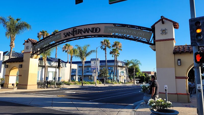 DR. URRUTIA DDS FAMILY DENTIST & IMPLANT CENTER