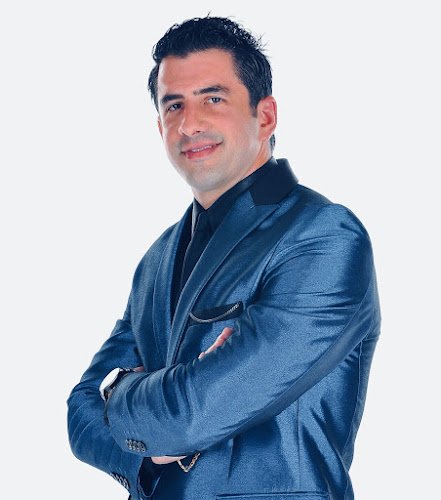 RC Dental Clinic
Dr. Cabrera specialized in crowns, veneers, and smile design.