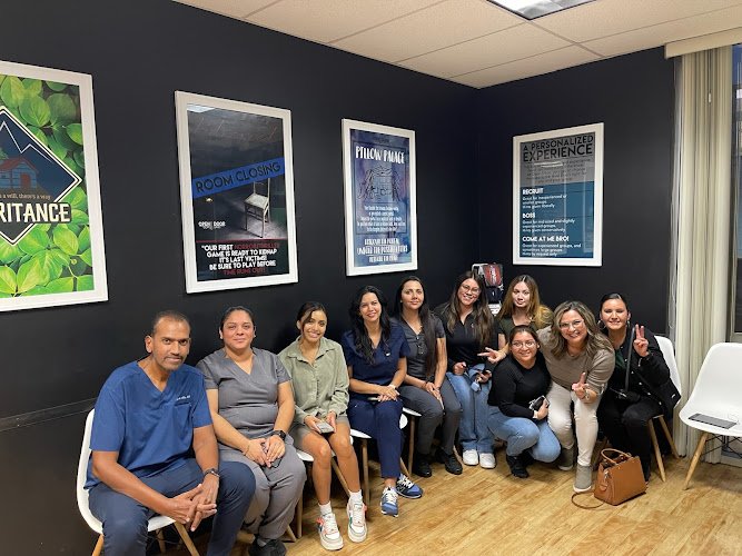 Sonrisas Dental Studio