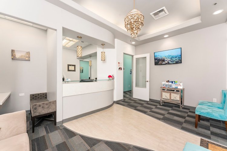 Thrive Dental
Laguna Smiles
Elk Grove Dentist