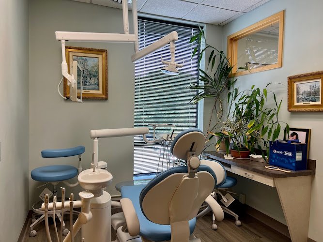 Dr. Robert Chung, DDS MA