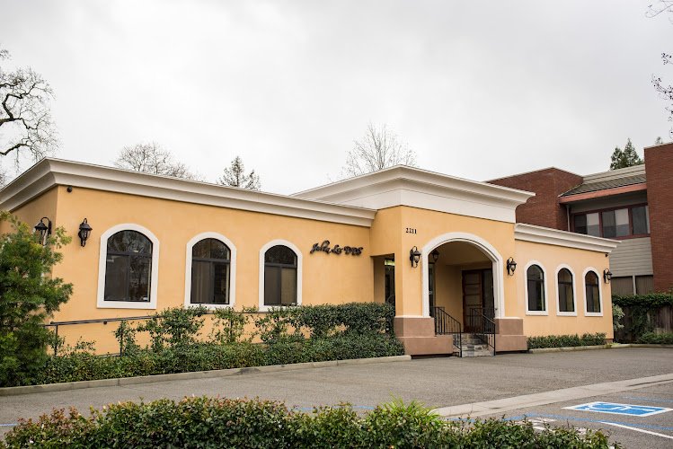 Center For Dental Implants And Dentistry Walnut Creek – Julia Lee D.D.S.