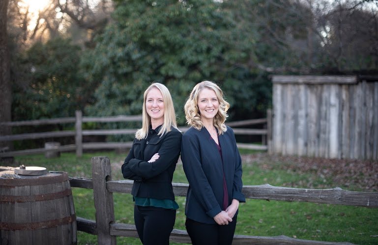 Stroing and White Dental