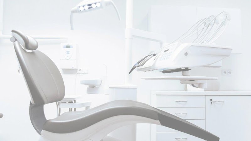 Estudillo Oral Surgery & Implantology