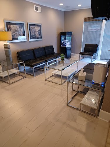 Designer Smiles Dental and Implant Center