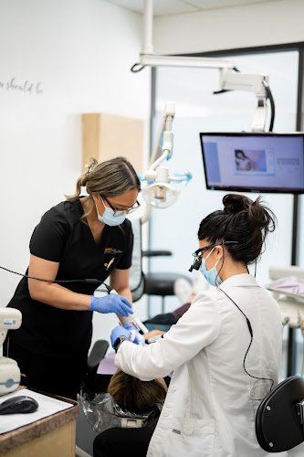 Tarzana Smile Center