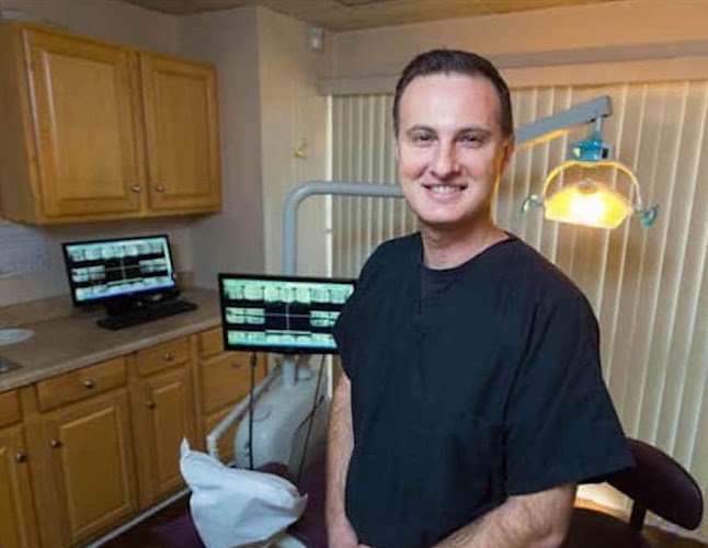 Riverside Cosmetic Dentist – Dr. Ali Shmara