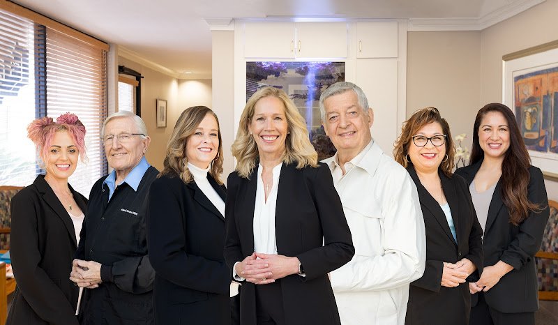 John B. Chrispens DDS
Life Oral Health Periodontics and Implant Surgery