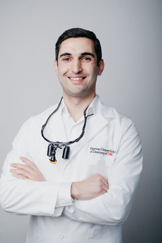 Allen & Washington Dental Implant Center