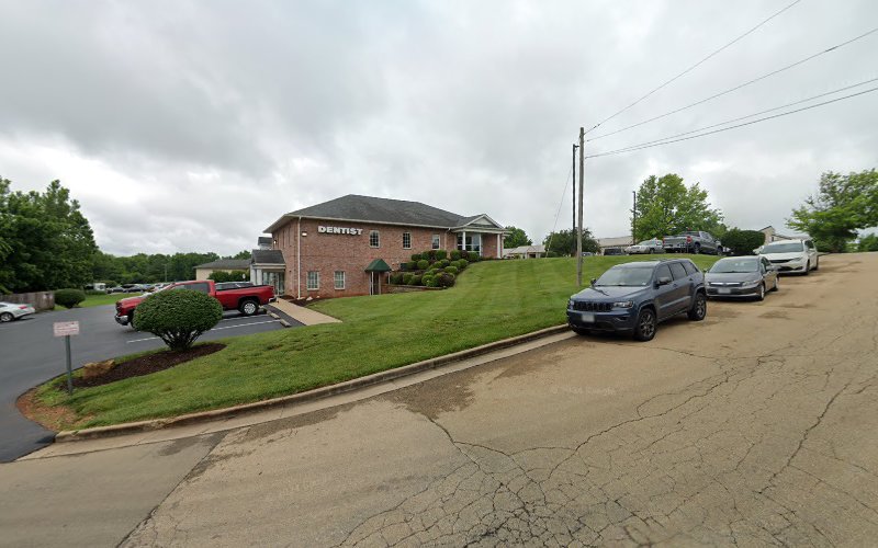 Dr. Thomas Lamartina