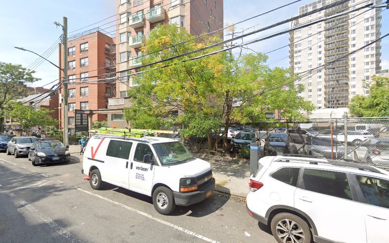 Flushing Dental Implant, Oral & Facial Surgery