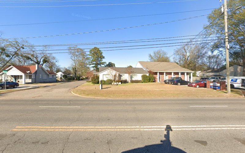 Dr. Maxwell Moody III, DDS