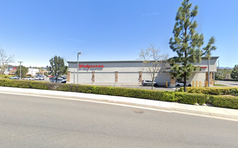 Dr Dhanesh R. Pore DDS