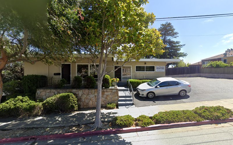 Dr. Mario Benavente, DDS