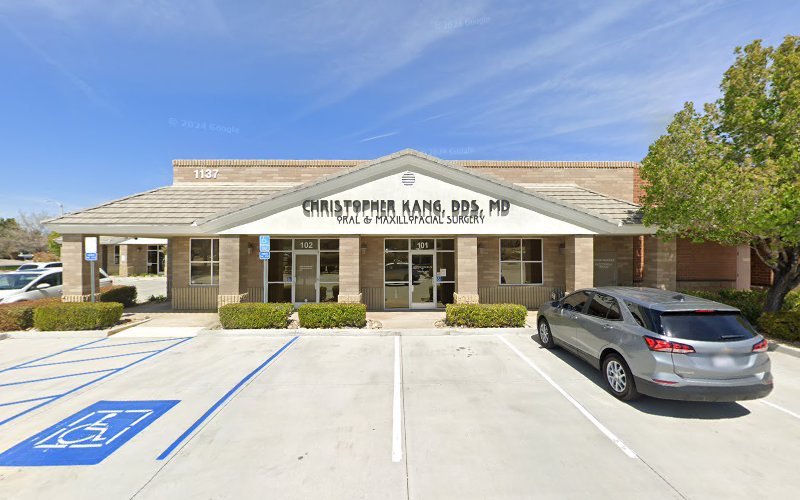 Dr. Christopher Kang