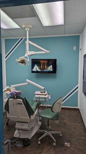Smiles R Us Family and Implant Dentistry