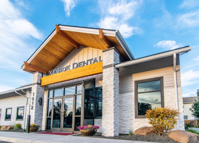 Lakeside Dental