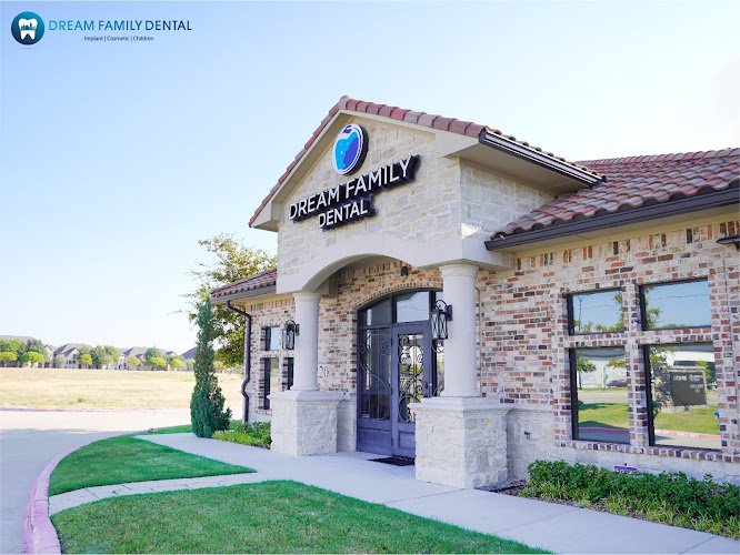 Dream Family Dental Implant Cosmetic Children