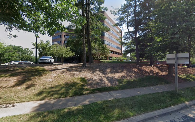 Oakton Family Dentistry: Tamer Elhady, DMD, FAGD