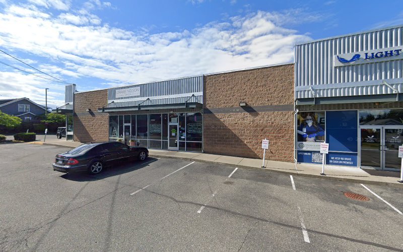 Light Dental Studios of 6th Ave