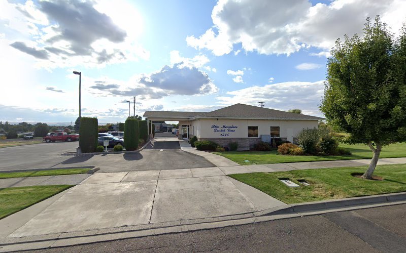 Dr. Geoff Stuart, DDS