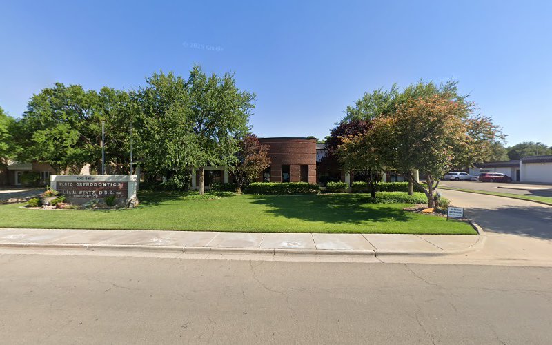 Dr. Lisa M. Wentz, DDS