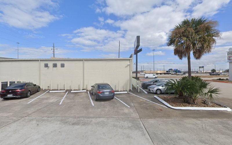 A M Dental Laboratory