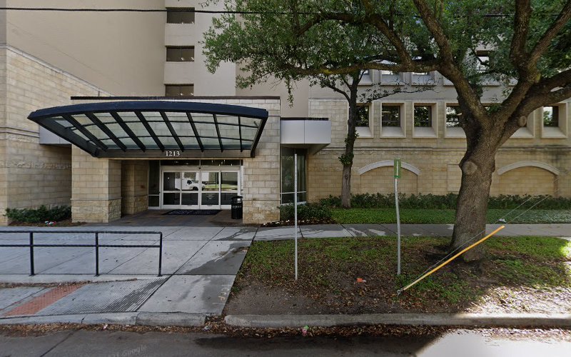 Dr. Andrew S. Benoit, DDS