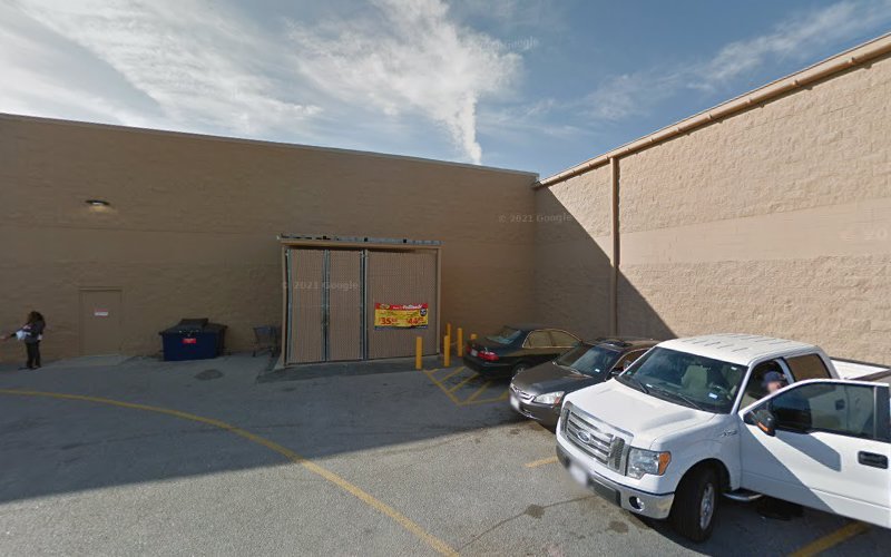 Smileasy Dental & Orthodontics in Walmart